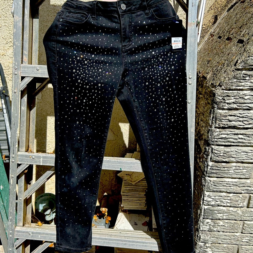 bebe  DIAMOND STUDDED JEANS sz 28